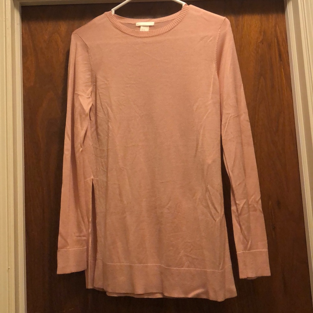 Lightweight pink sweater